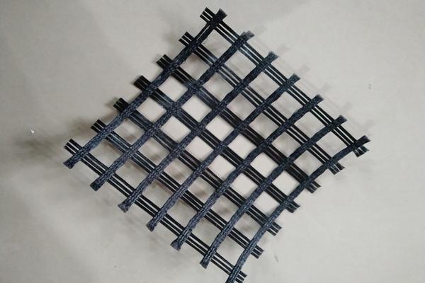 聚酯經編滌綸土工格柵的獨特特點解析  第2張