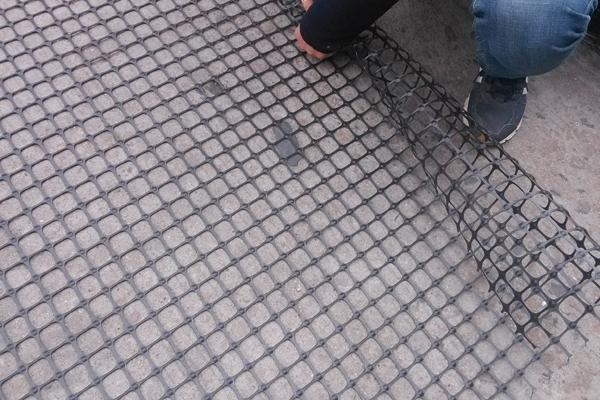 土工格柵在運輸過程中應(yīng)該如何進(jìn)行有效的防護(hù)措施? 第3張