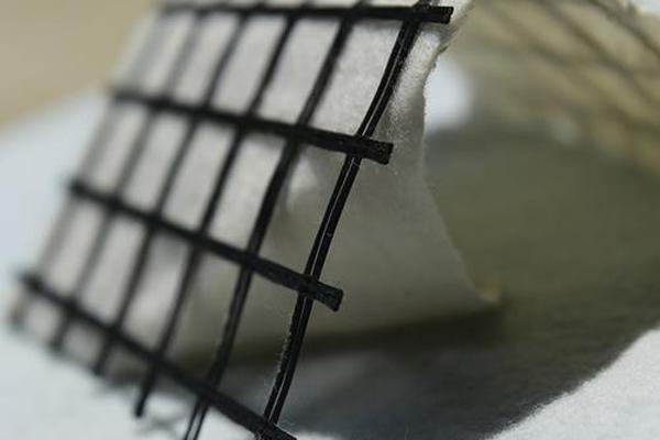 復合土工格柵墊詳解:作用、特點與應用領域 第2張